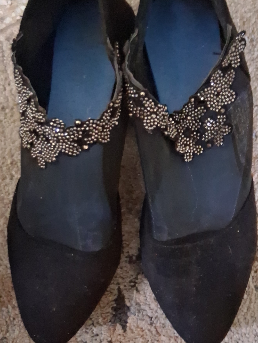No Name Shoes - Picture 6 of 6